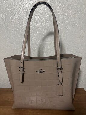 Coach Beige Croc-Embossed Leather Shoulder Bag